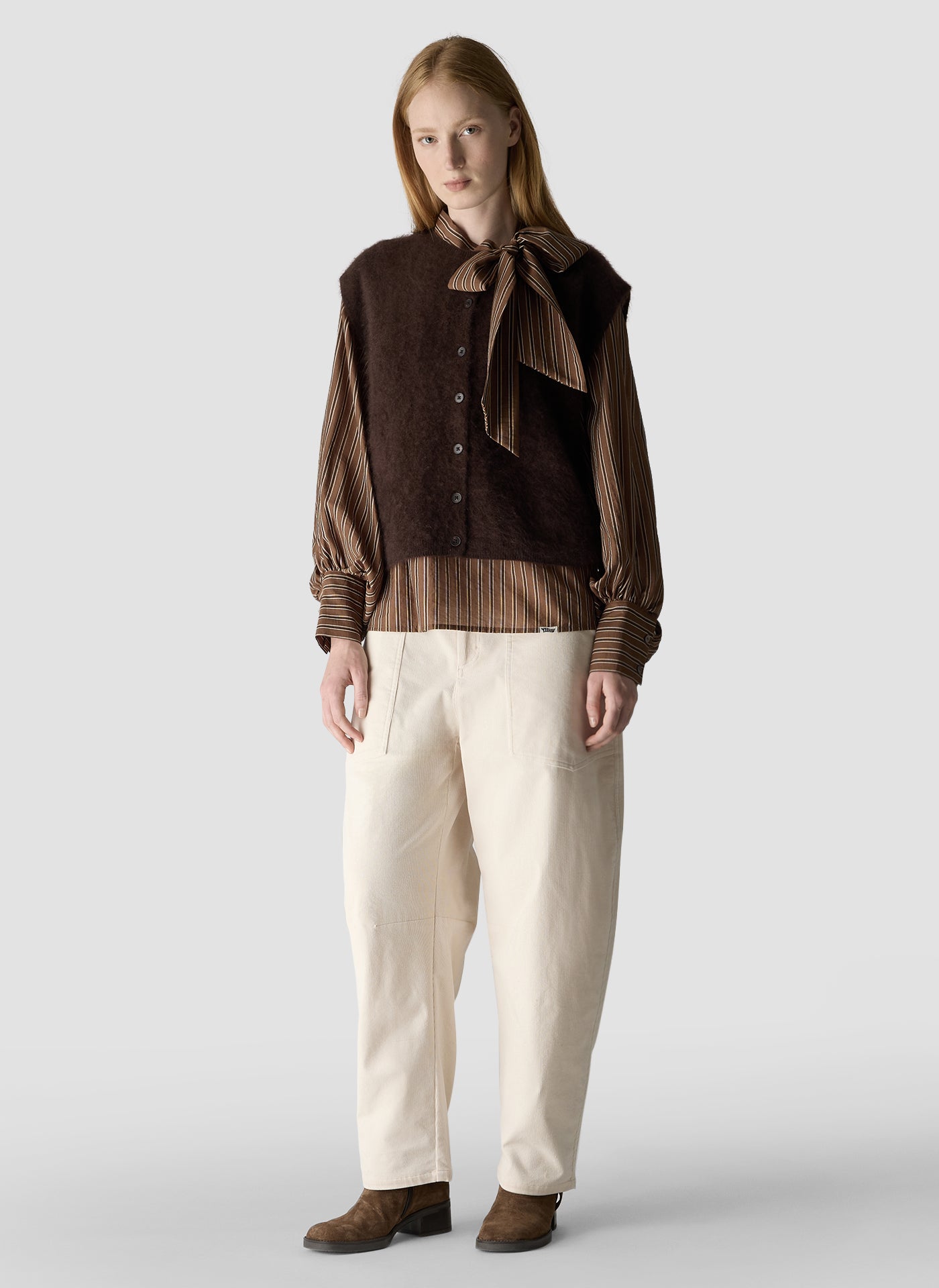 Barrel Leg Cord Trousers in Macadamia