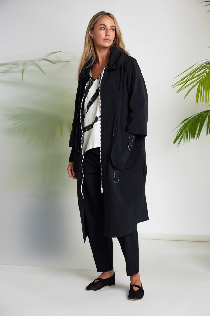Hooded Coat With D Ring Trim At Pockets in Black