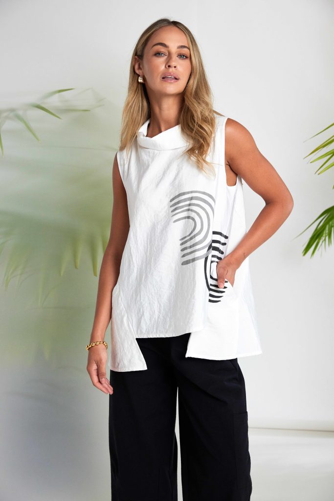 Placement Print Top With Cut Out Hem in Black/White