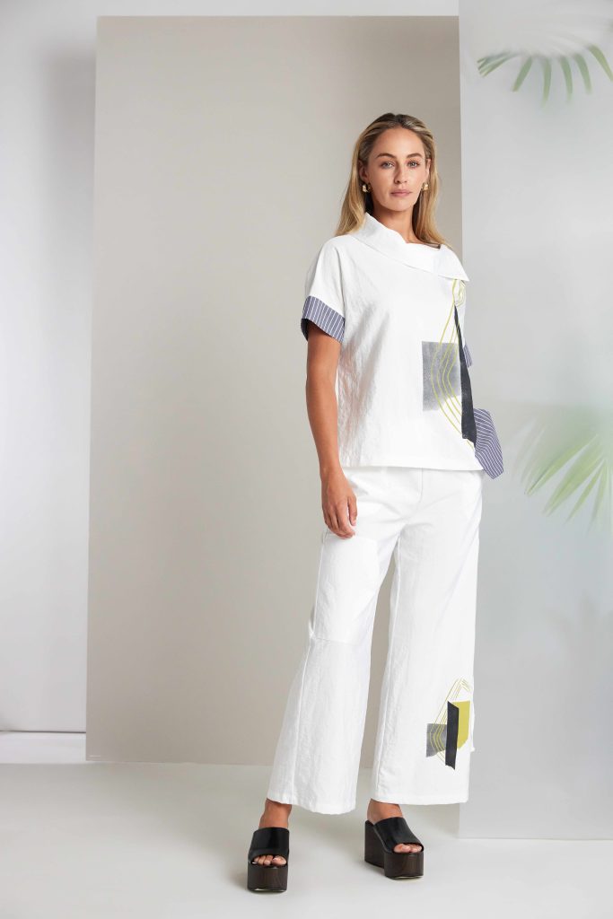 Placement Print Collar Top With Stripped Sections in White/Carbon