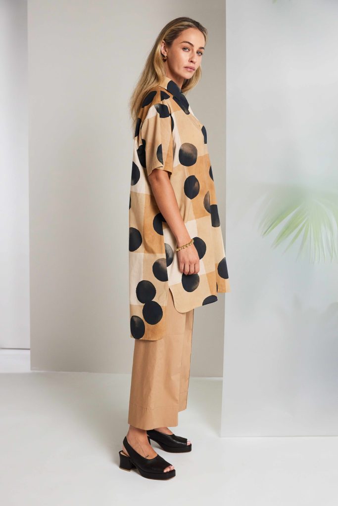 Spot Print Tunic With Collar And Dipped Hem in Tan