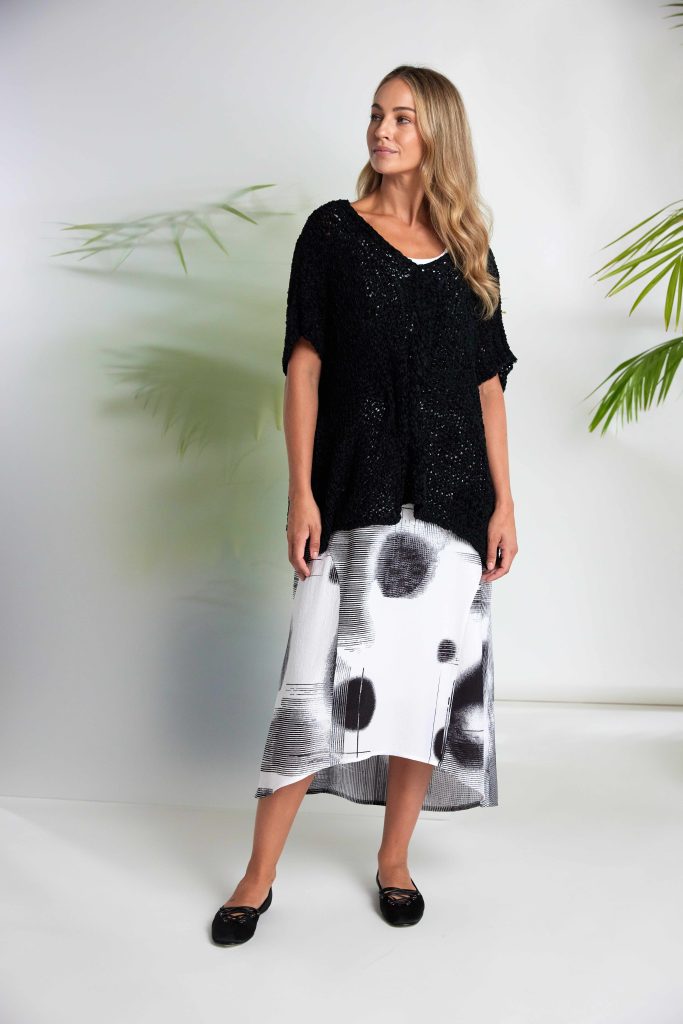 Blurred Faded Spot Print Dress in White/Black