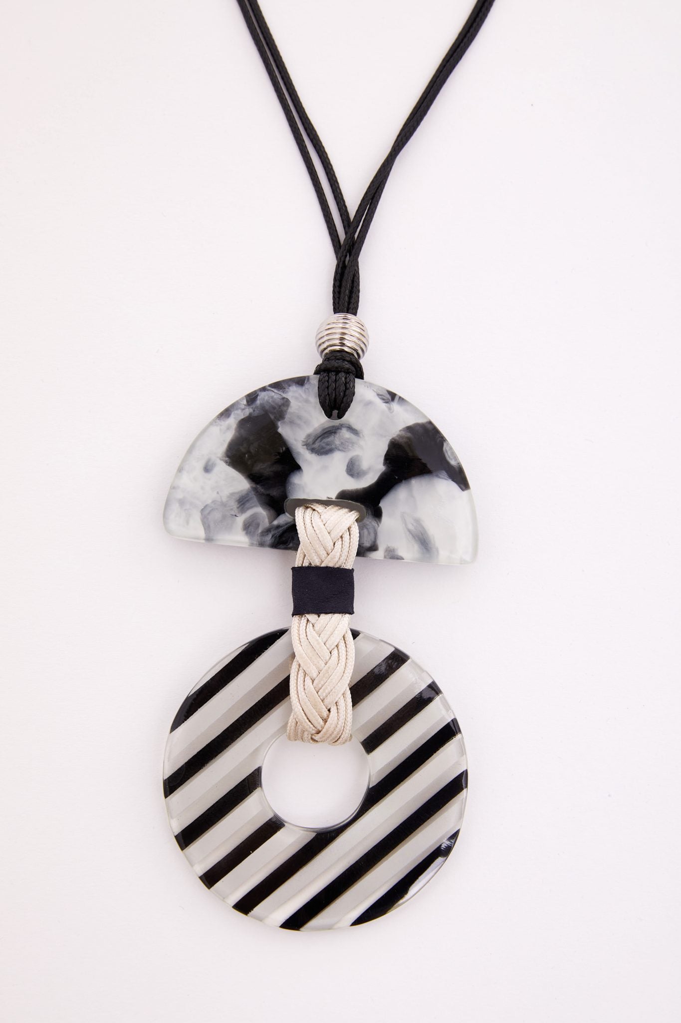 Stripped Disc Necklace Trim in Black/Cream