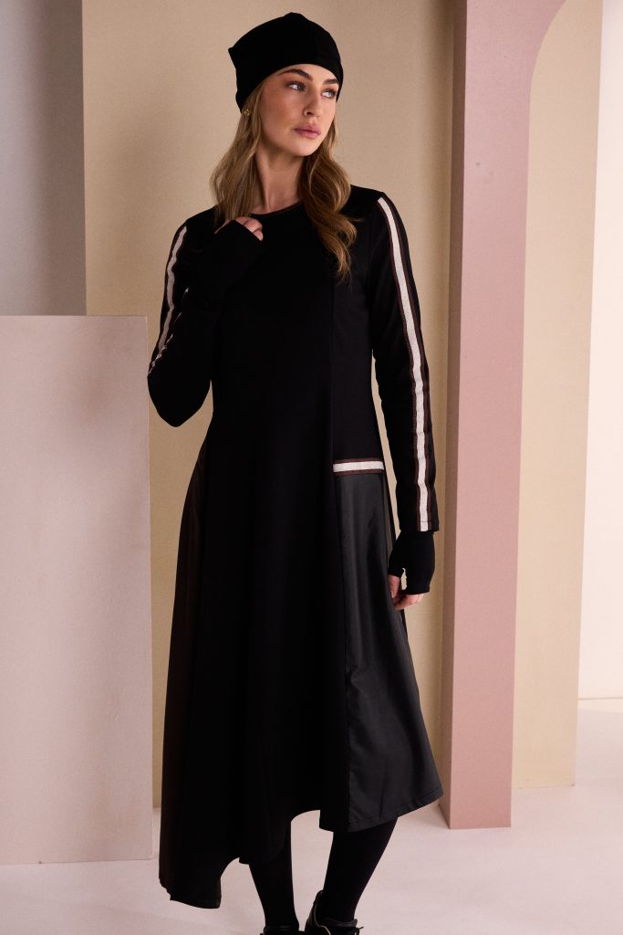 High Neck Dress With Print Pocket in Black/Choko