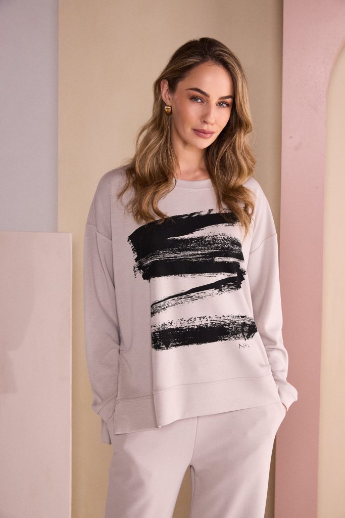 Brush Stroke Placement Print Top in Mink/Black