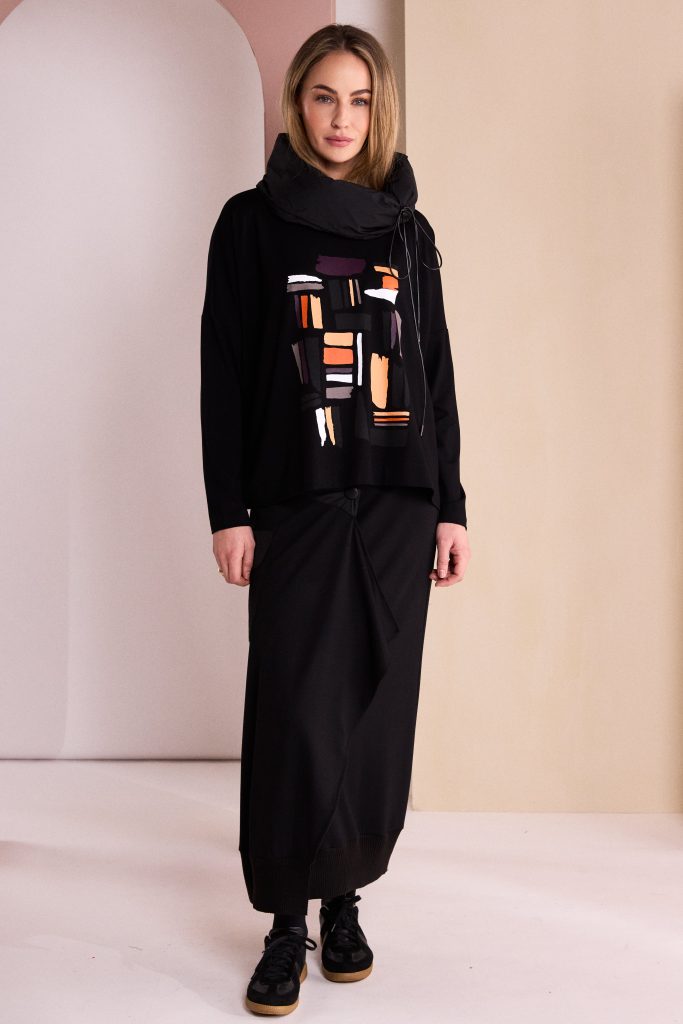 Colour Block Placement Print Top in Black/Clove