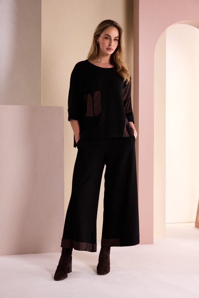 Round Neck Top With Print Sections in Black/Choko