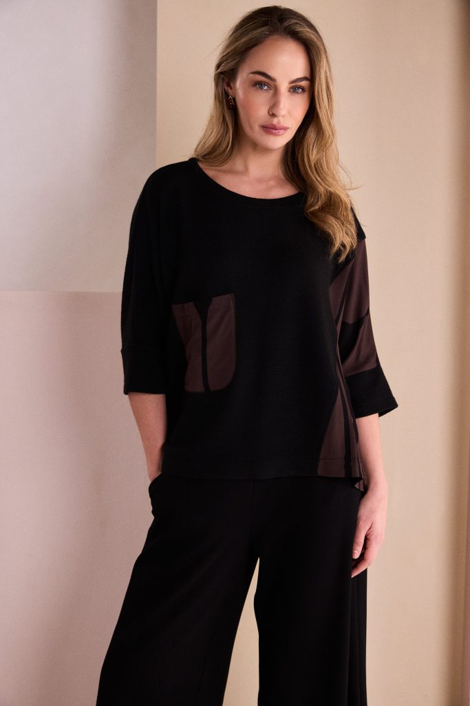 Round Neck Top With Print Sections in Black/Choko