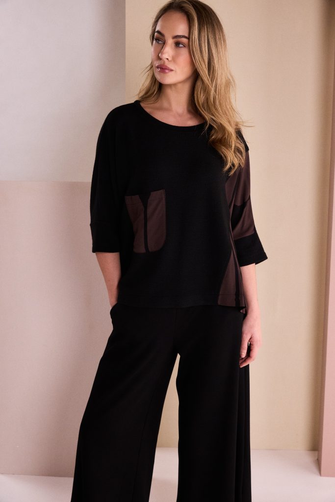 Round Neck Top With Print Sections in Black/Choko