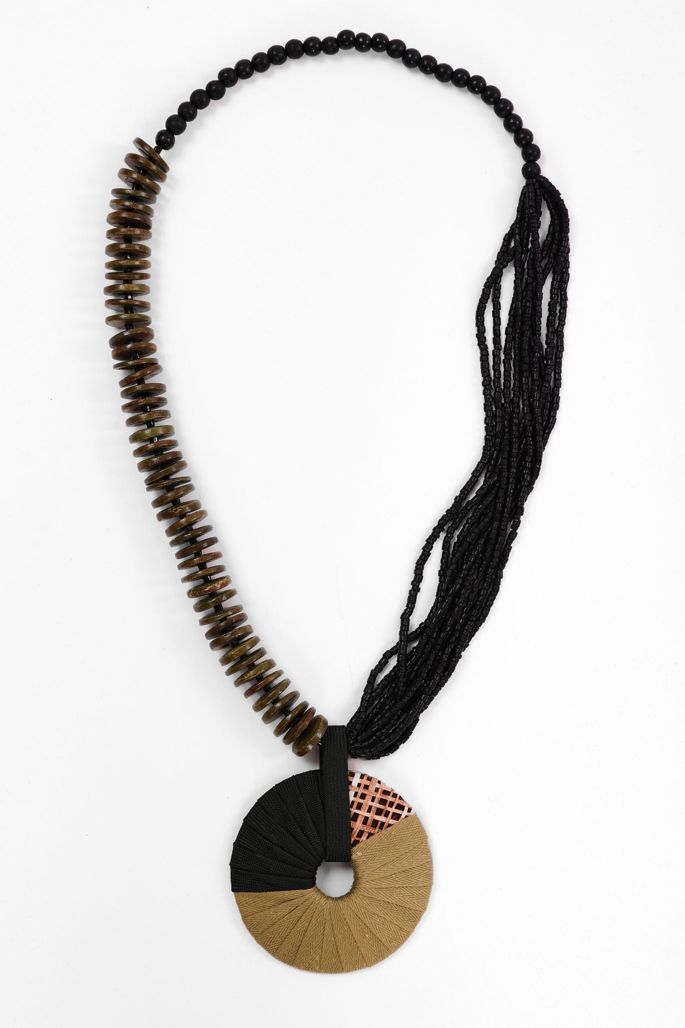 Two Tone Necklace With Bead And Loop String in Black/Avacado