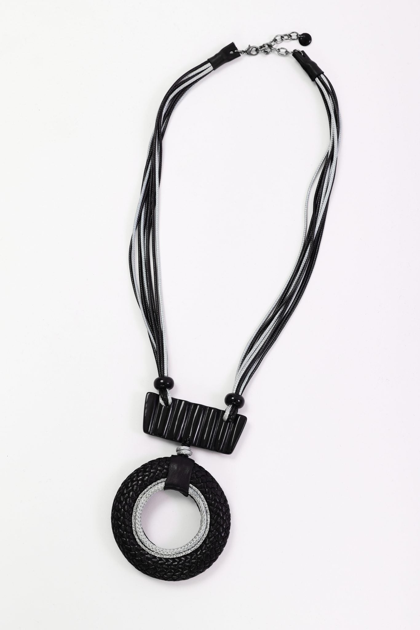 Leather Look Circle Necklace With Bar Trim in Black/Silver