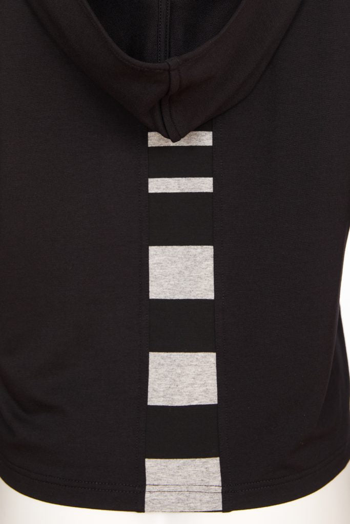 Hooded Top with Contrast Trim in Black/Grey