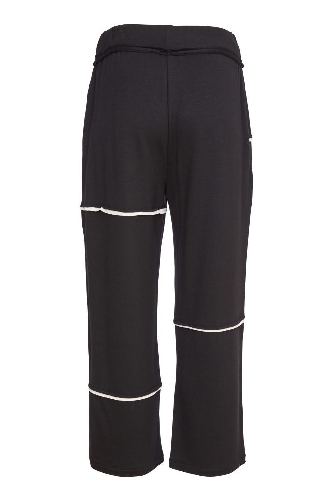 Trouser with Contrast Trim at Seams in Black/Sand