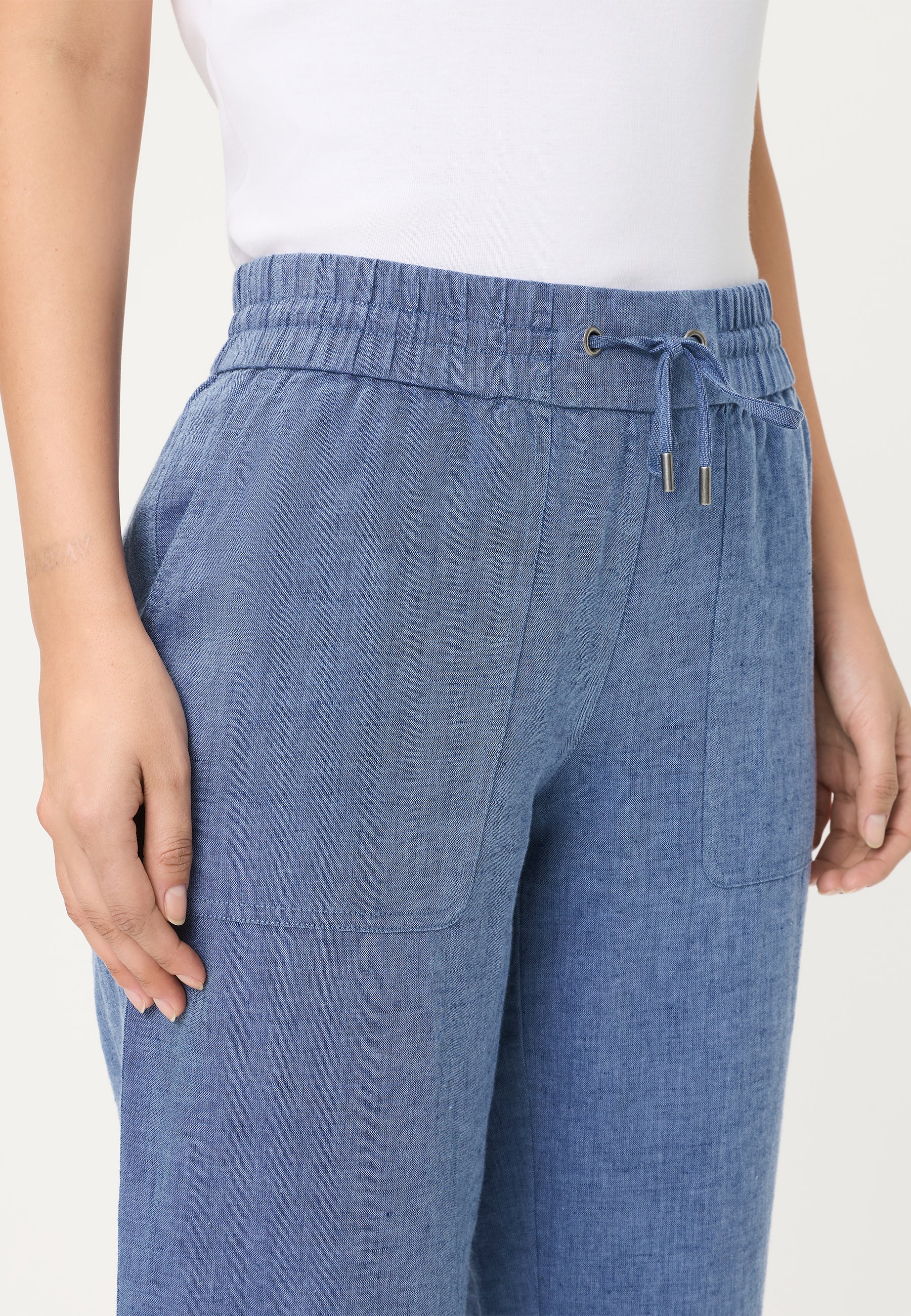 Linen Blend Cropped Trousers in Indigo Denim