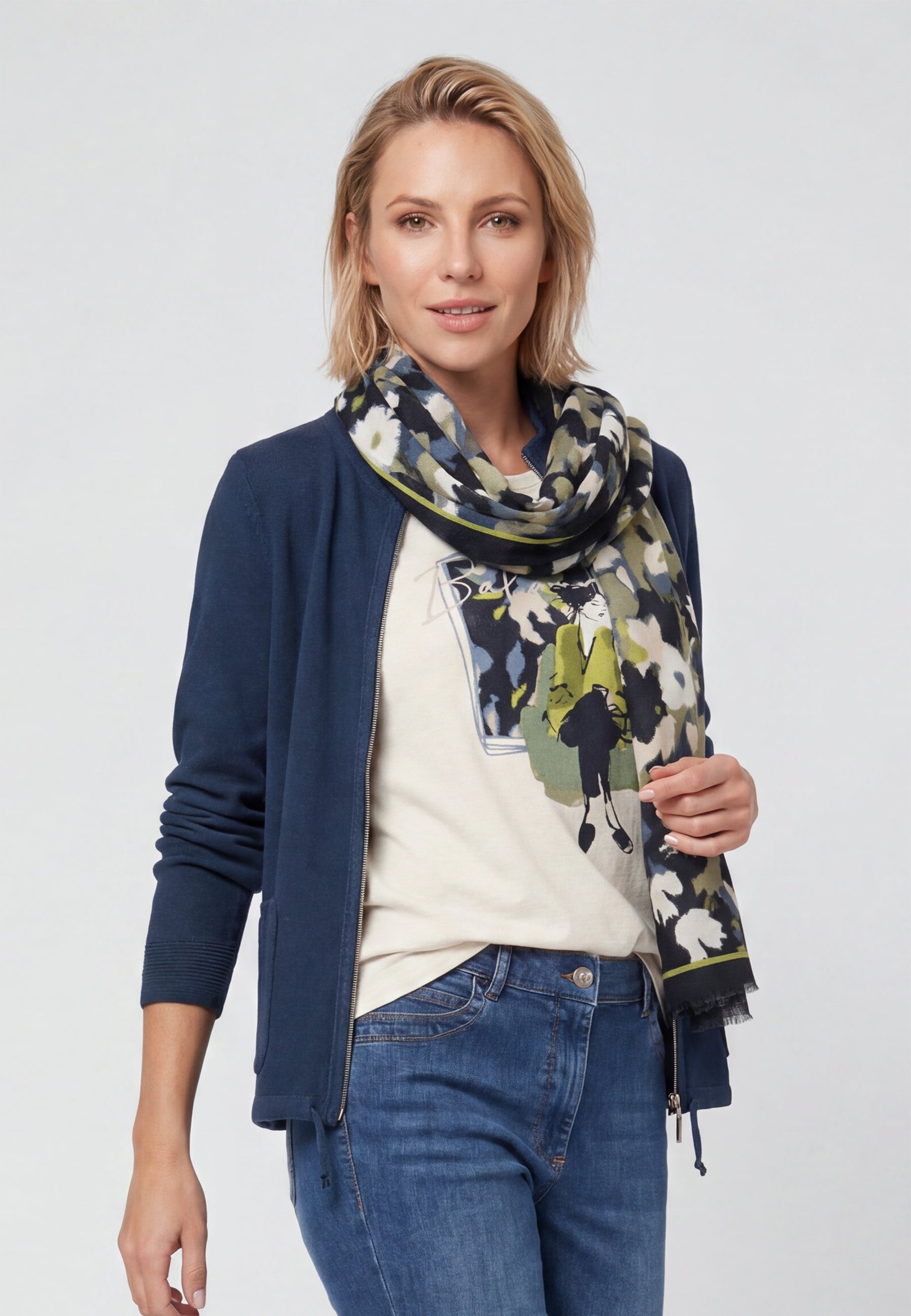 Woven Scarf in Moss Green