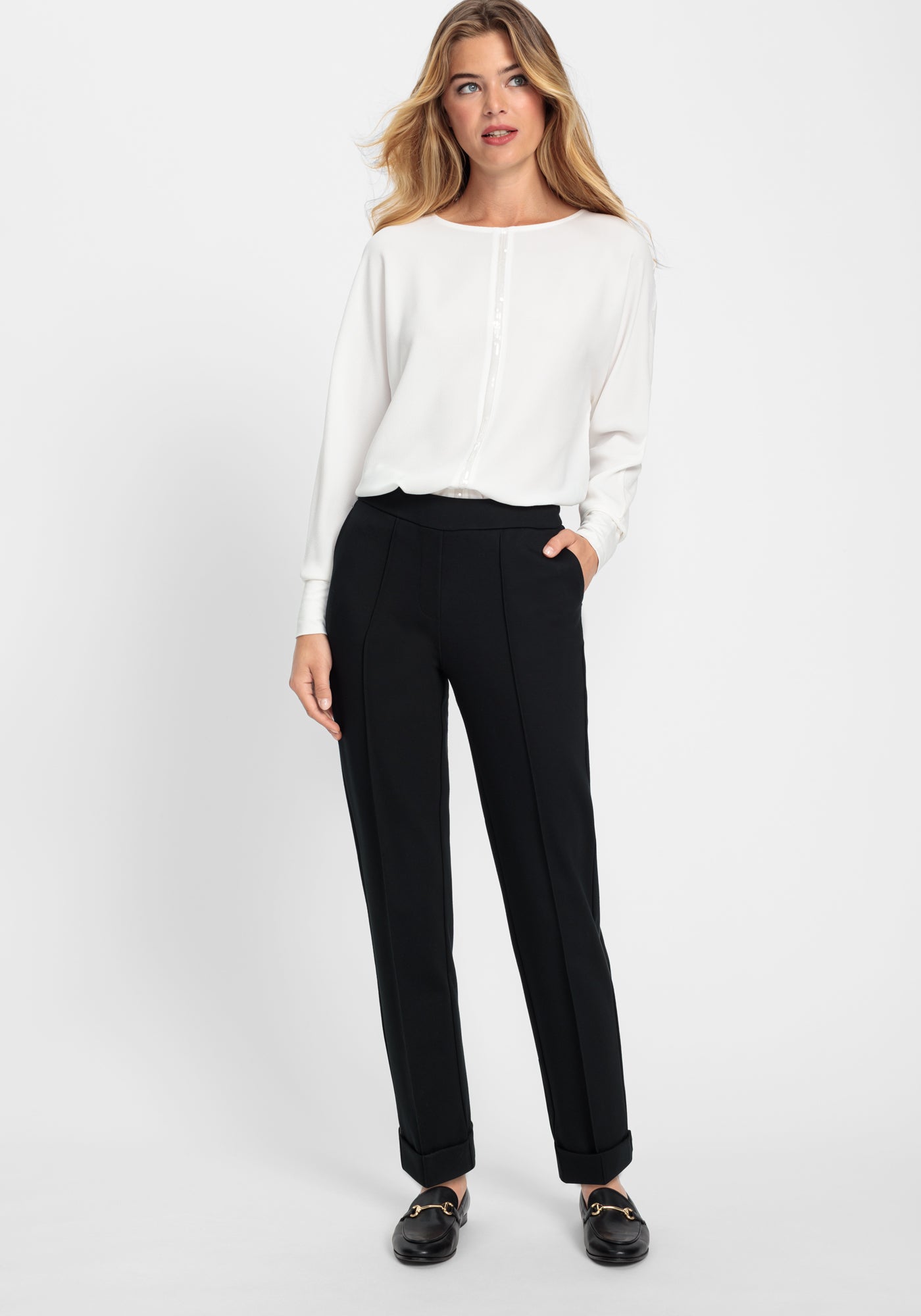 Trousers Casual Cropped in Black