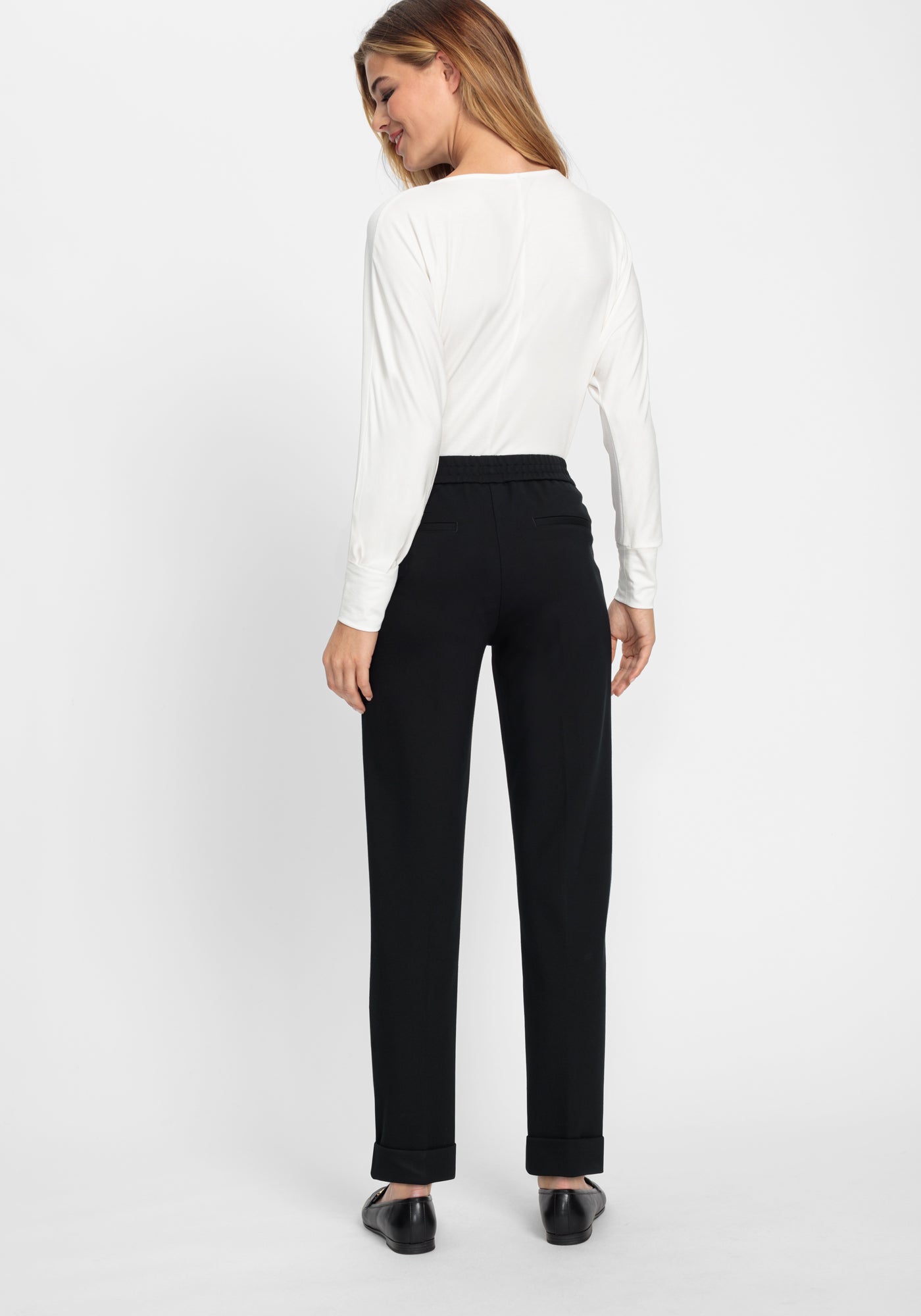 Trousers Casual Cropped in Black