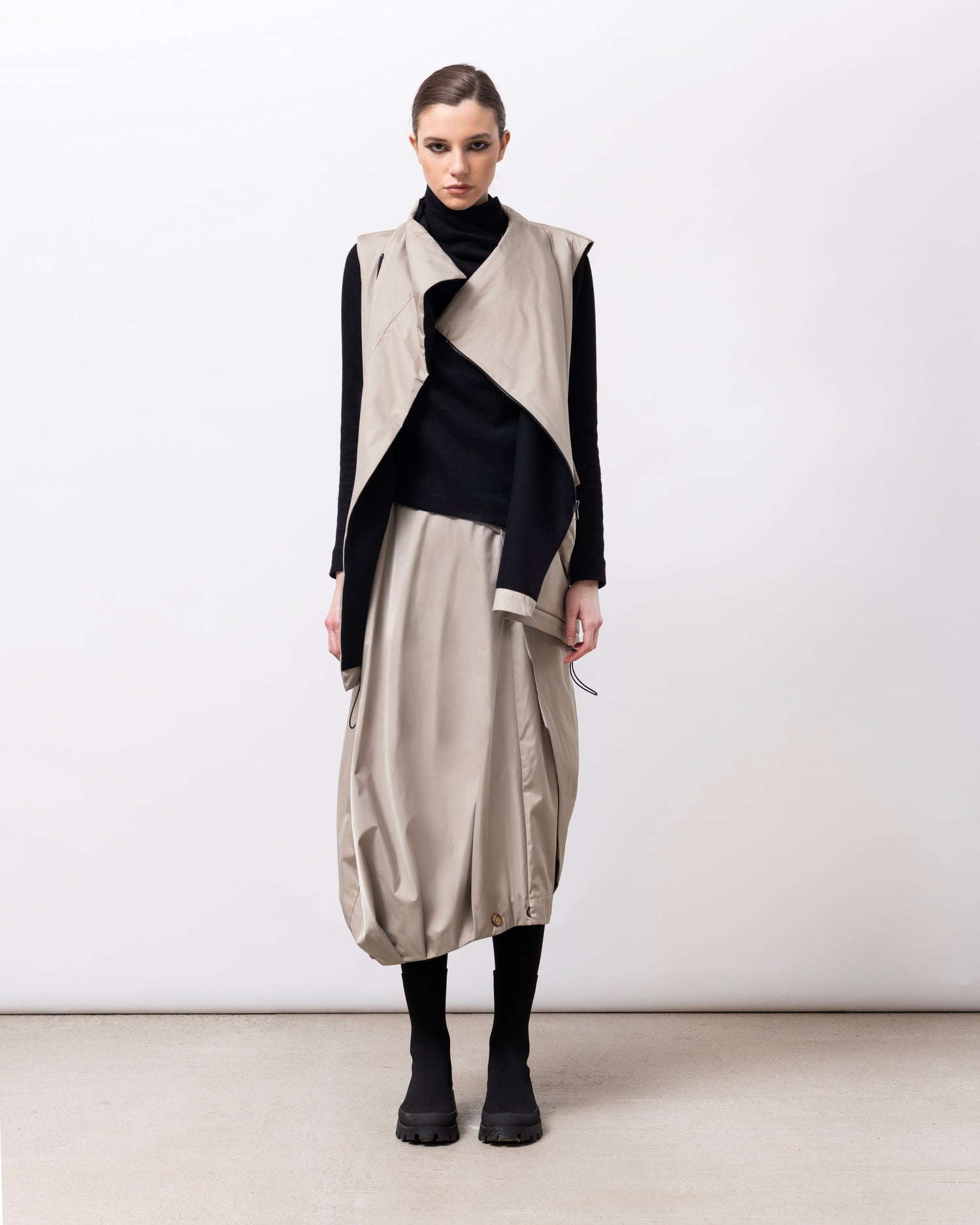 Planis Skirt in Greige