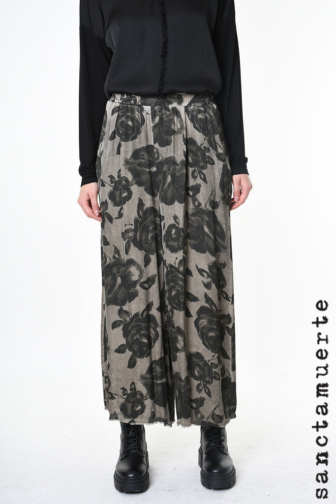 Rose Print Trouser in Green Tuscany