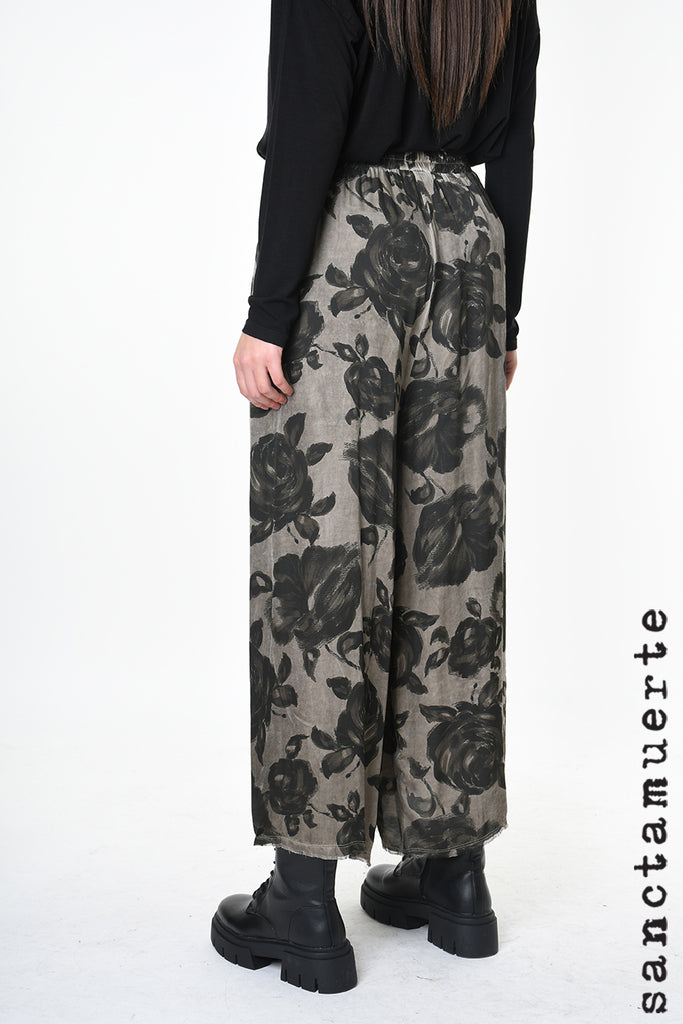 Rose Print Trouser in Green Tuscany