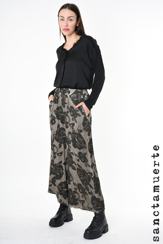 Rose Print Trouser in Green Tuscany