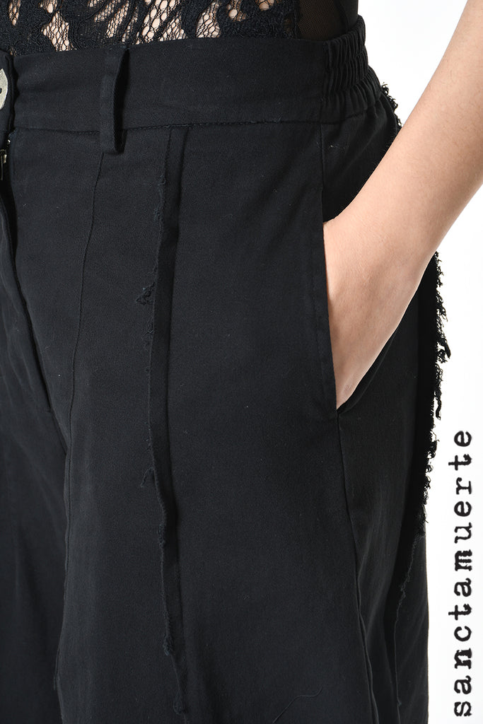 Wide Fit Trouser in Black