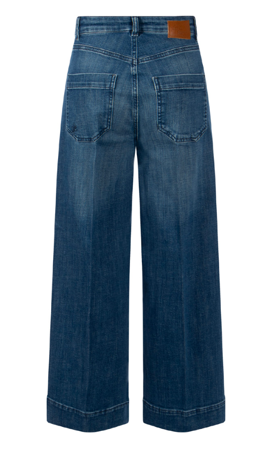 Miru 6/8 Jeans in Authentic Blue