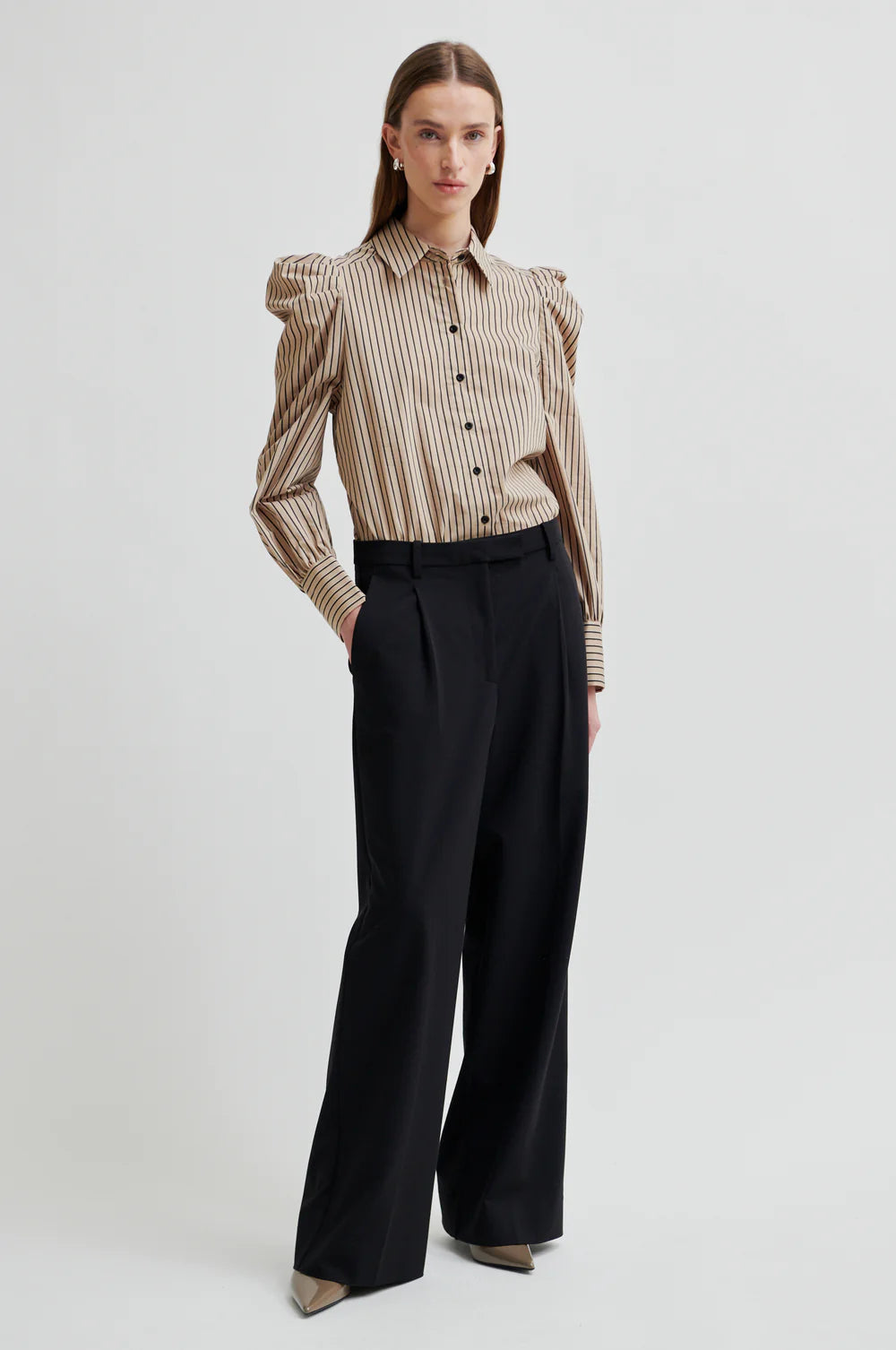 Serina Slim Shirt in Camel