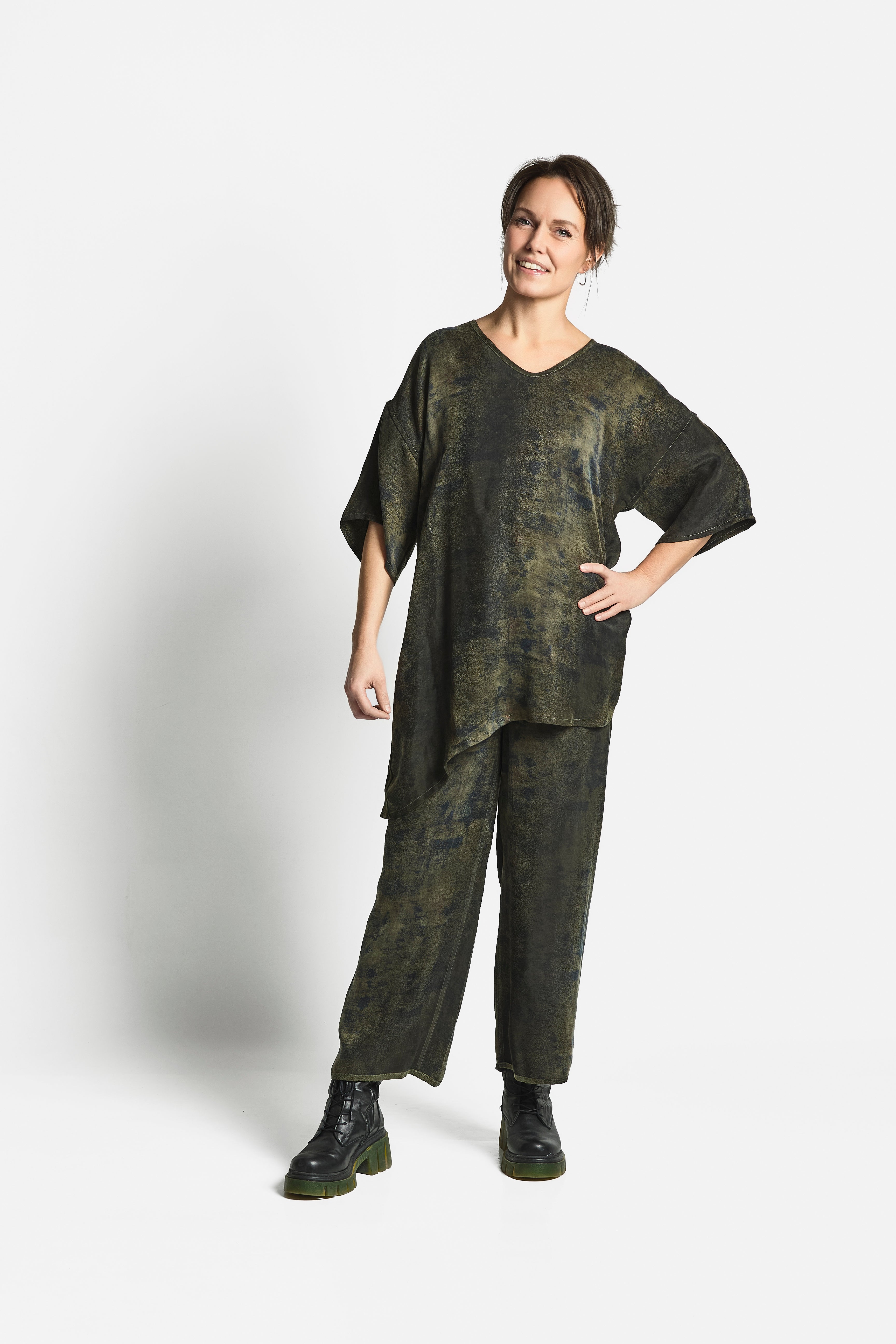 Magic Pants in Multi