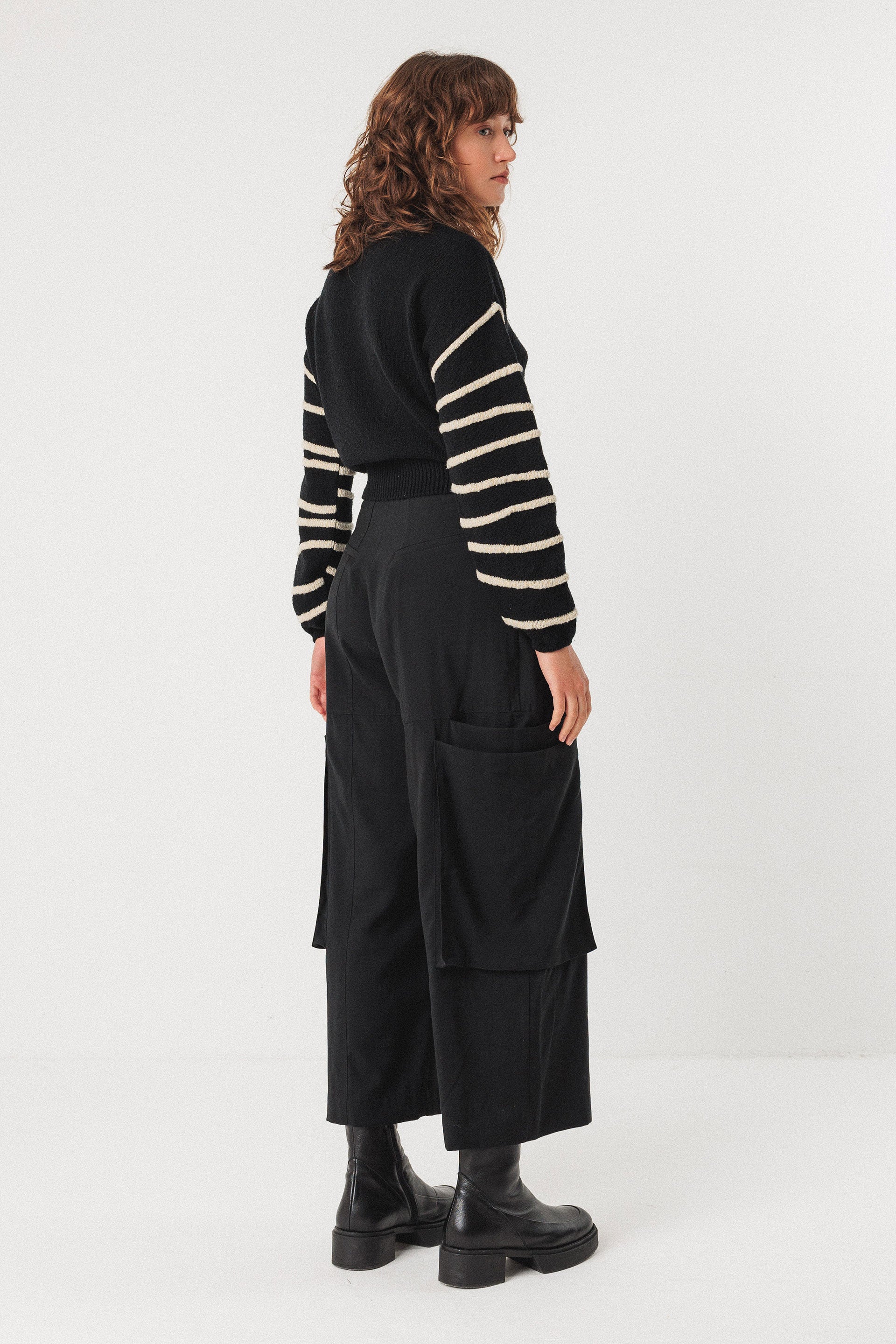 Aitza-Sweater in Black