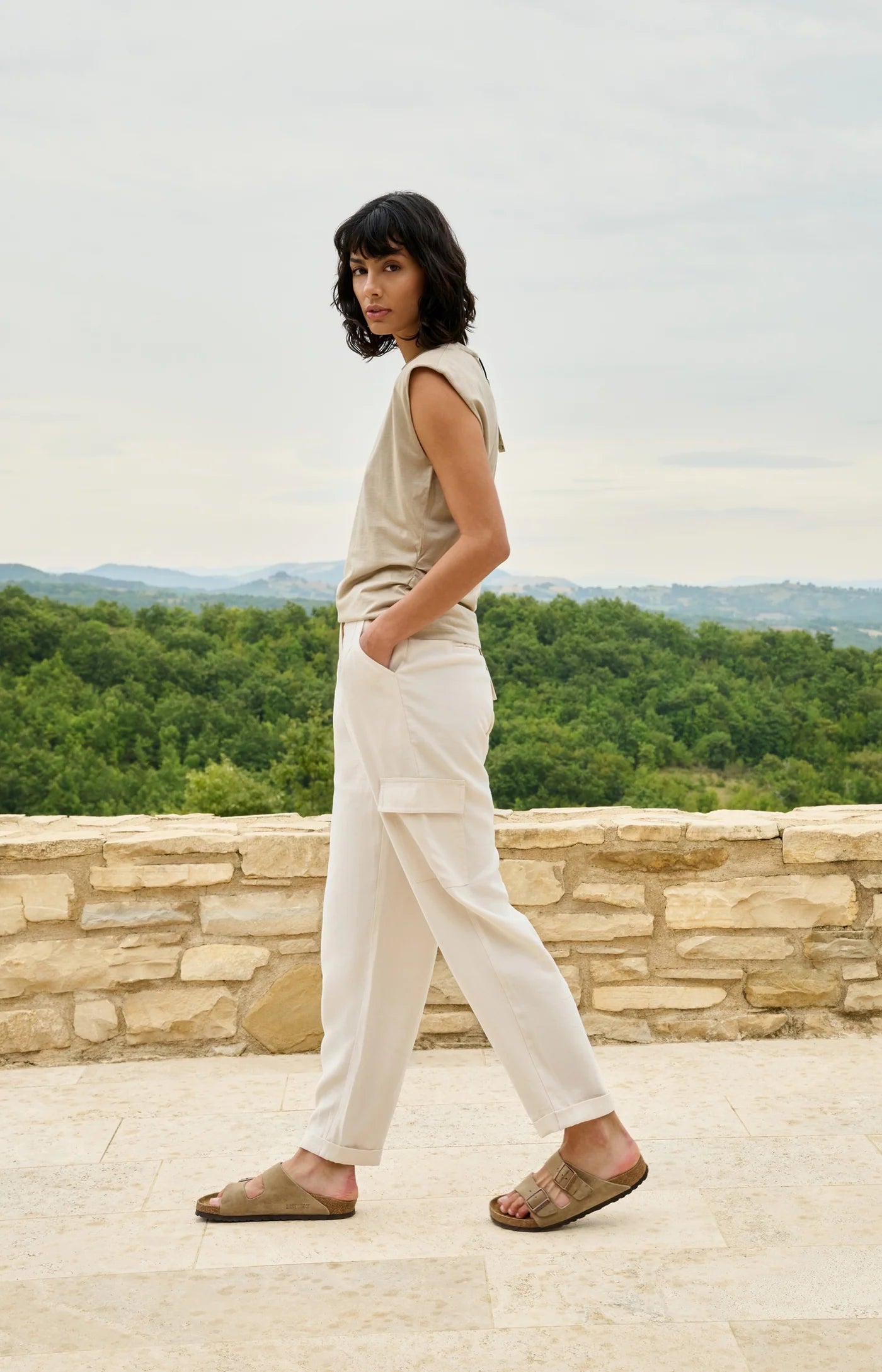 Straight Leg Cargo Trouser in Creme Beige