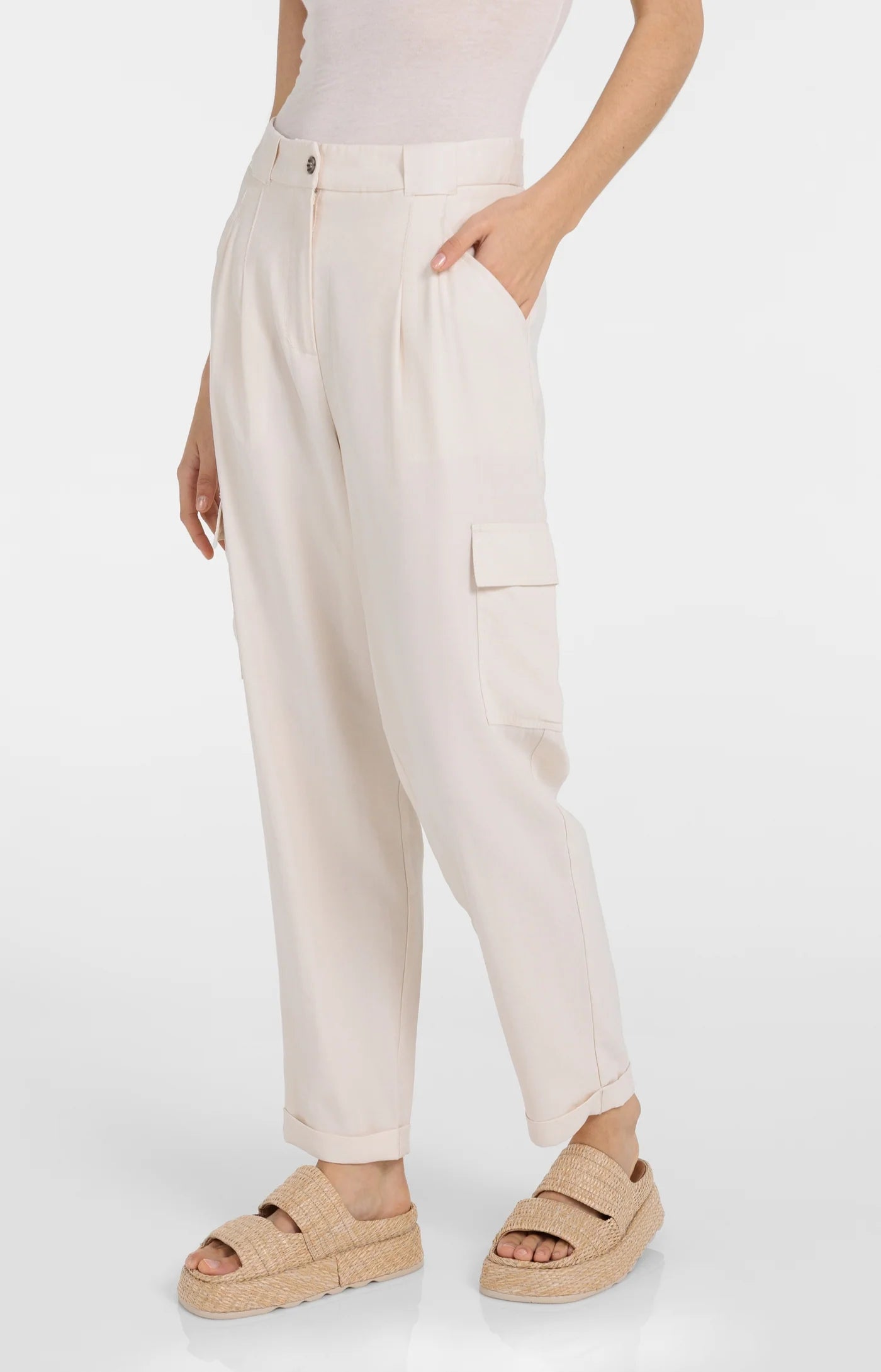Straight Leg Cargo Trouser in Creme Beige