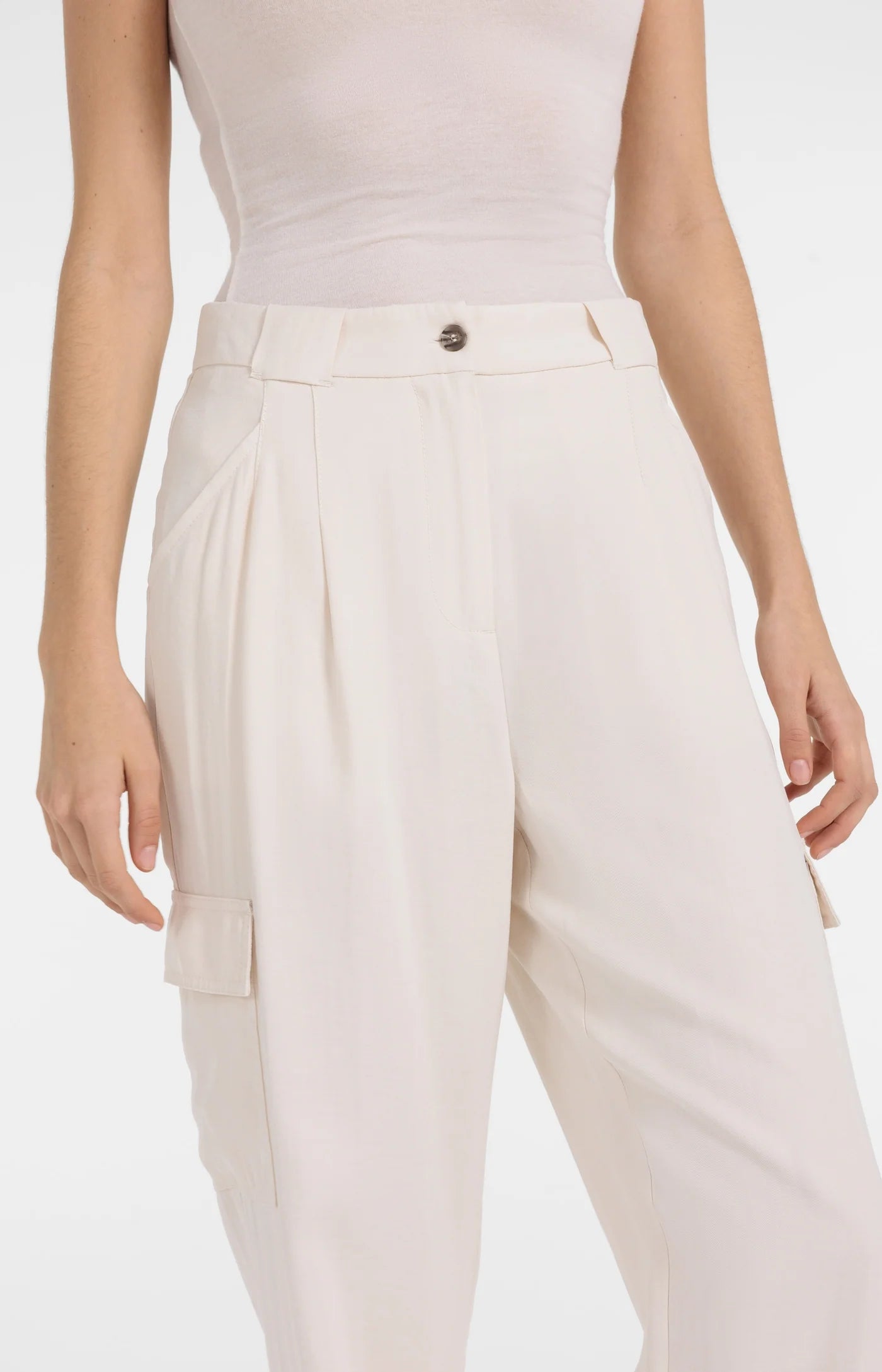 Straight Leg Cargo Trouser in Creme Beige