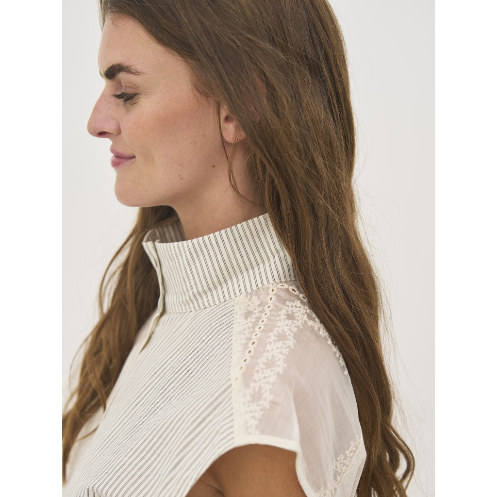 Denia Top in Bone Mix