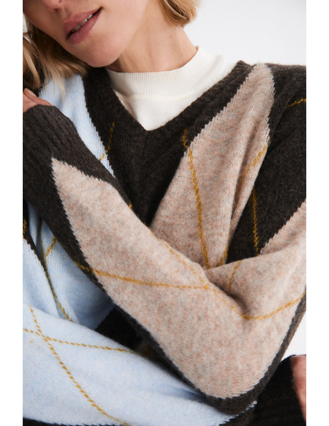 Elowen Pullover in Chocolate