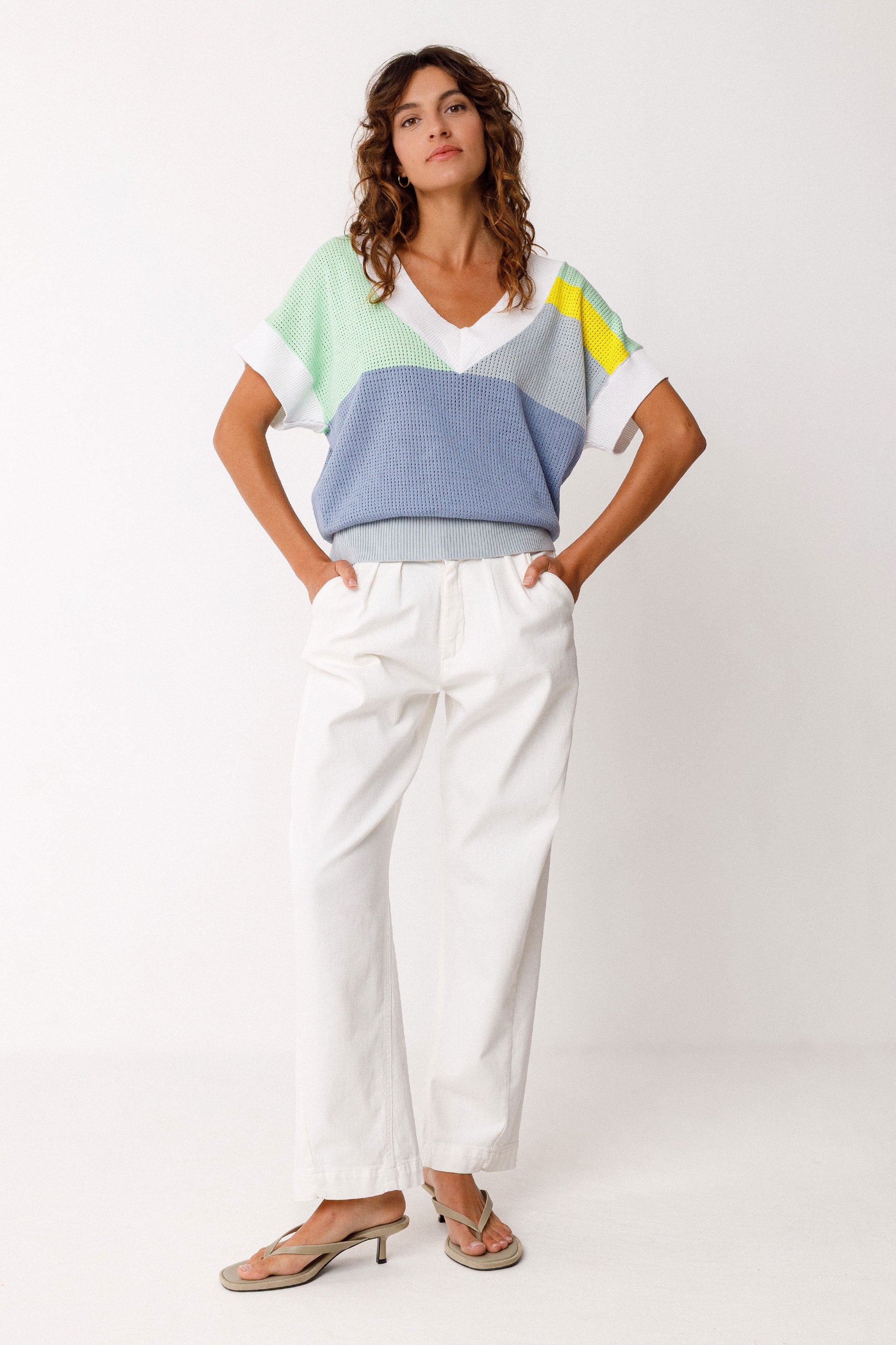 Gaxe Gots Sweater in Grey Blue