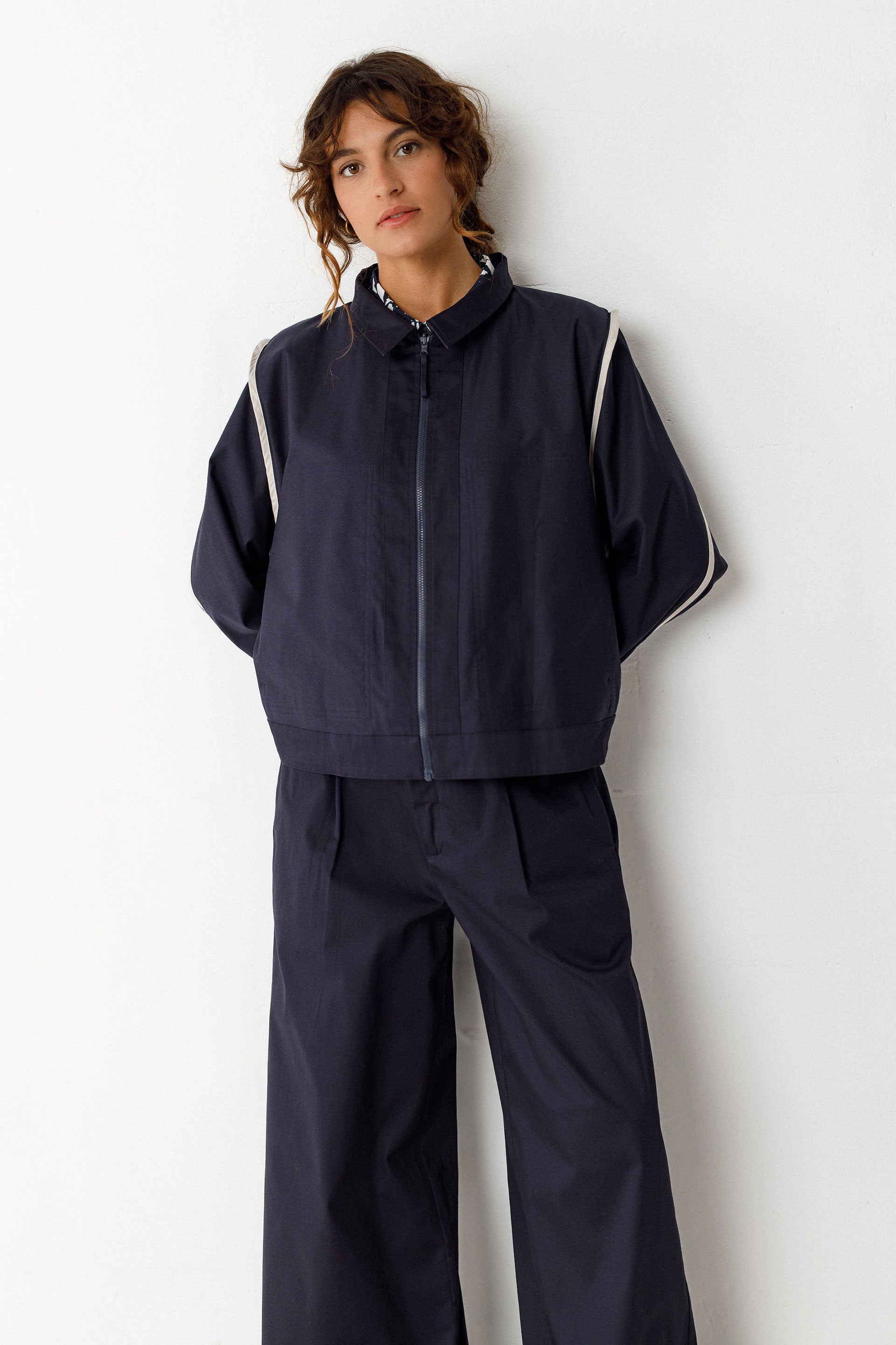 Haltsu-Gots Jacket in Navy