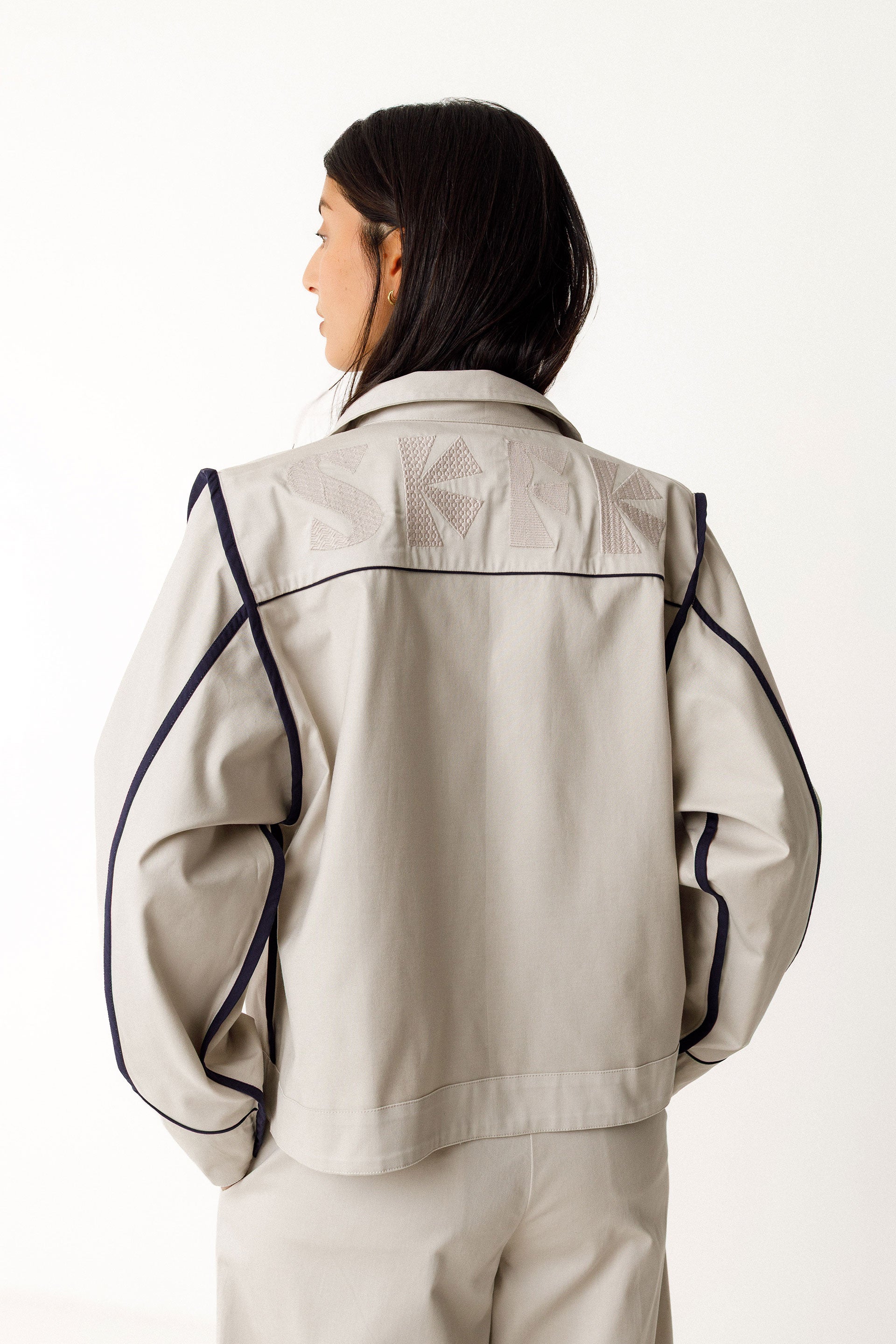 Haltsu-Gots Jacket in Beige