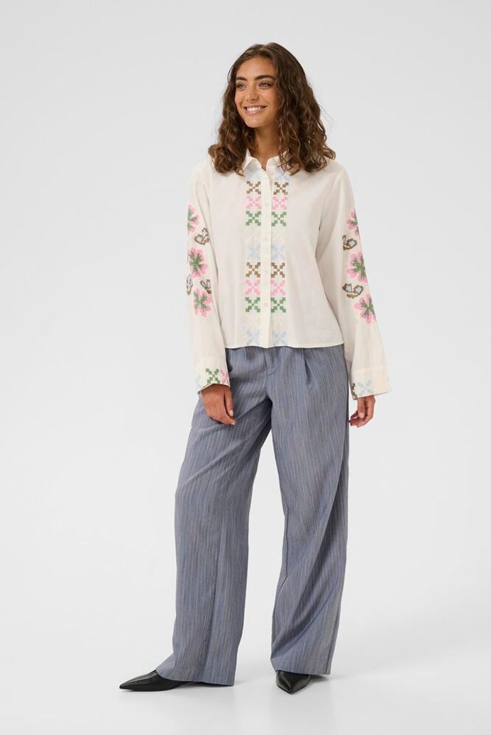 Breezy Shirt in Spring Gardenia