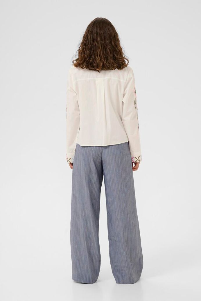 Breezy Shirt in Spring Gardenia