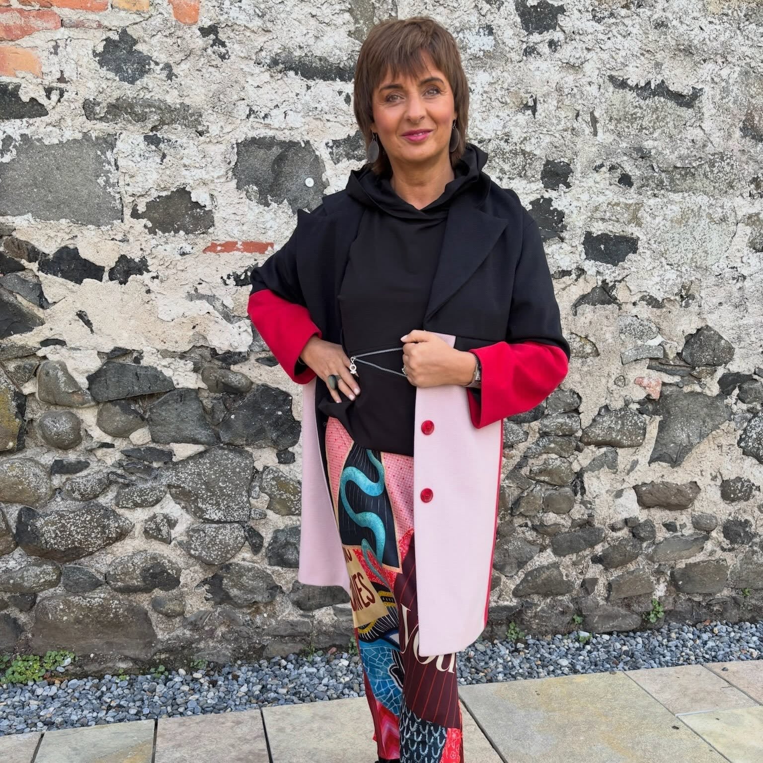 Joli Clothing is a Ladies Clothes Shop / Clothes Boutique situated in Ballyclare and sees customers from Belfast, Lisburn, Newtownards, Bangor, Antrim, Ballymena, Coleraine, Magherafelt and beyond.