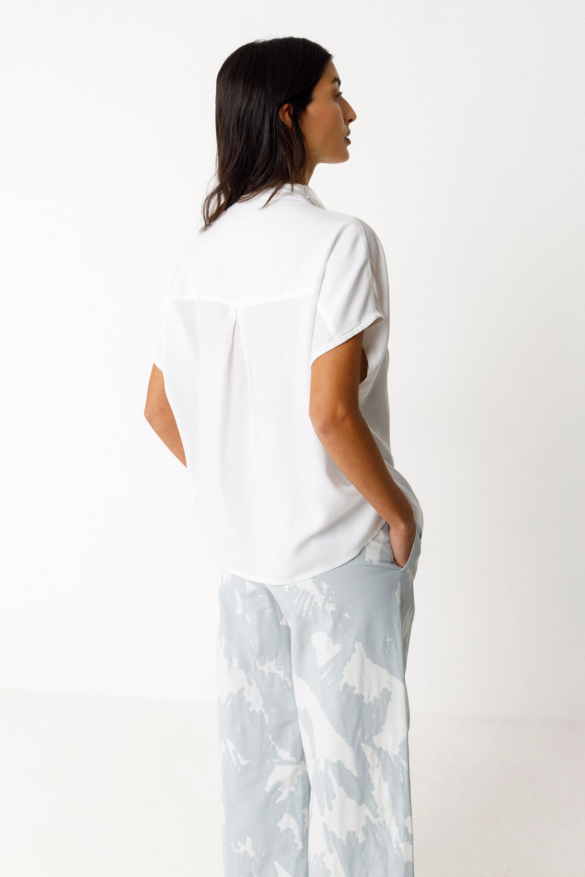 Kaua Shirt in White