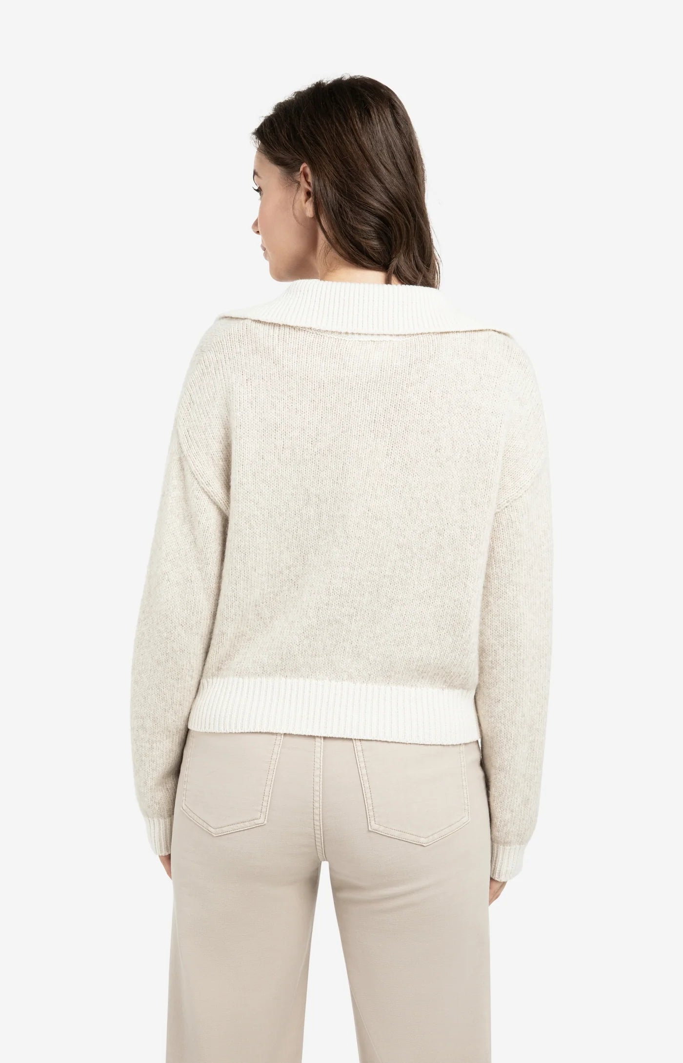 Contrast Collar Sweater in Heather Grey Dessin