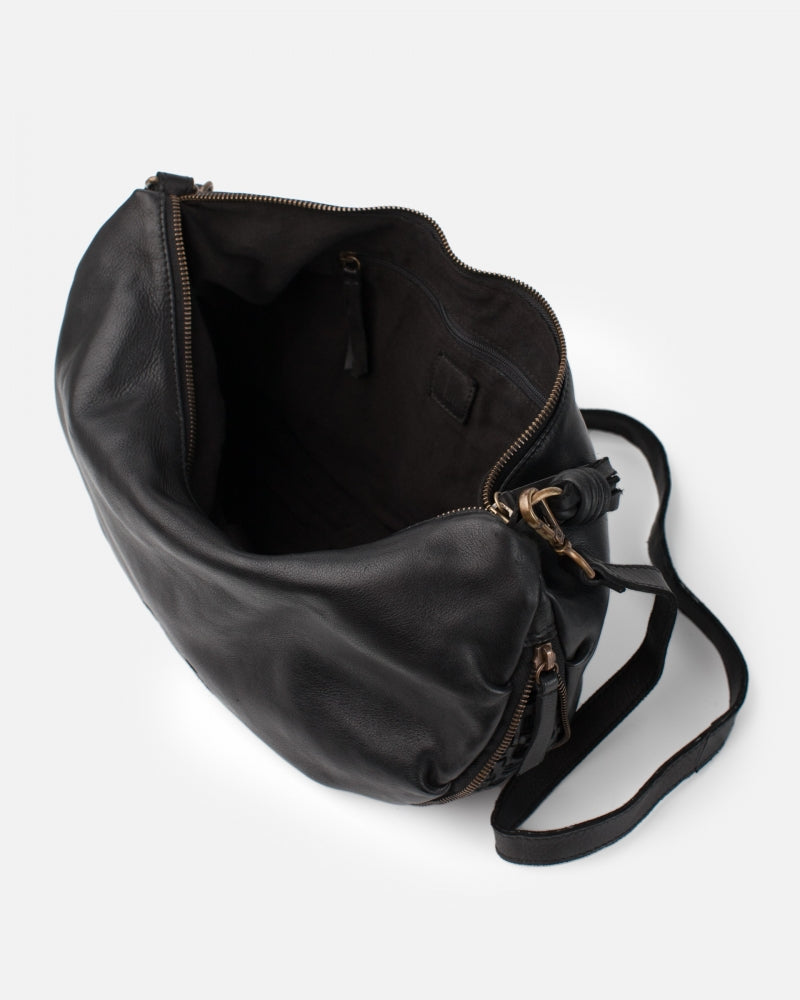 Niland Shoulder Bag in Black