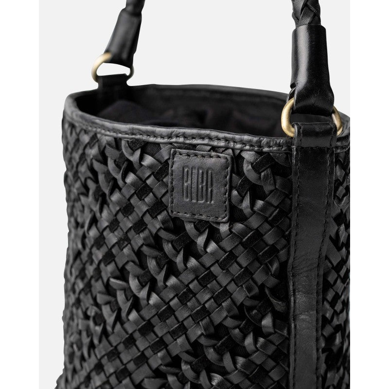 Selma Shoulder Bag in Black