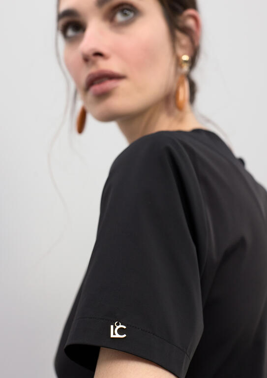 Short Sleeved Elastic Midi Dress in Black