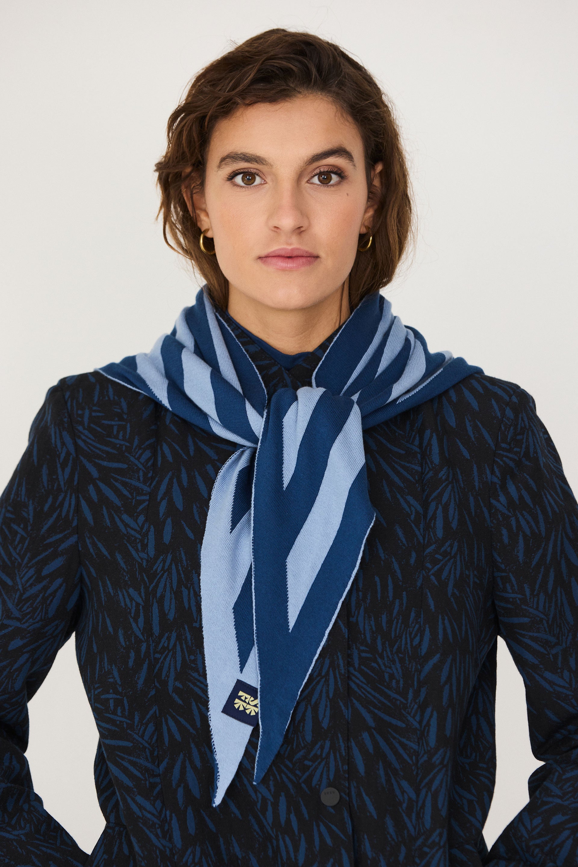Muna-Gots Scarf in Dark Blue