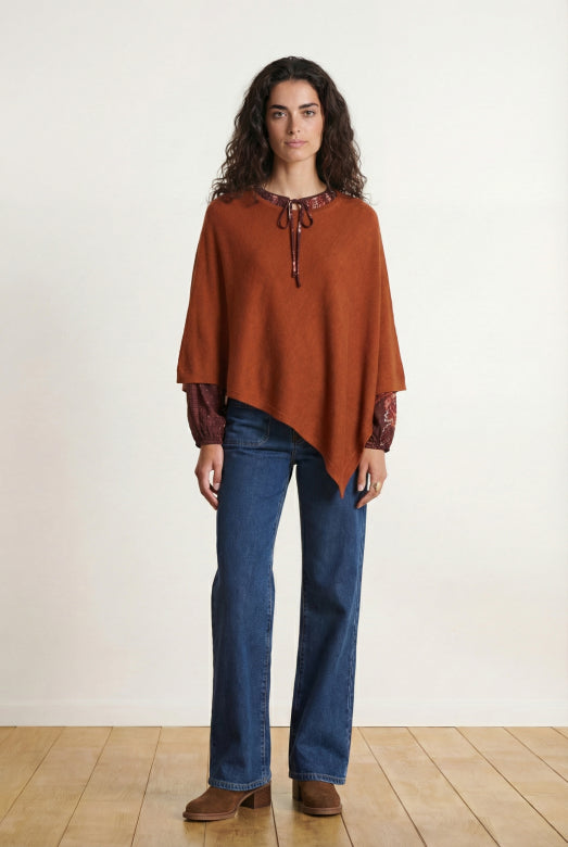 Foncho Poncho in Cognac