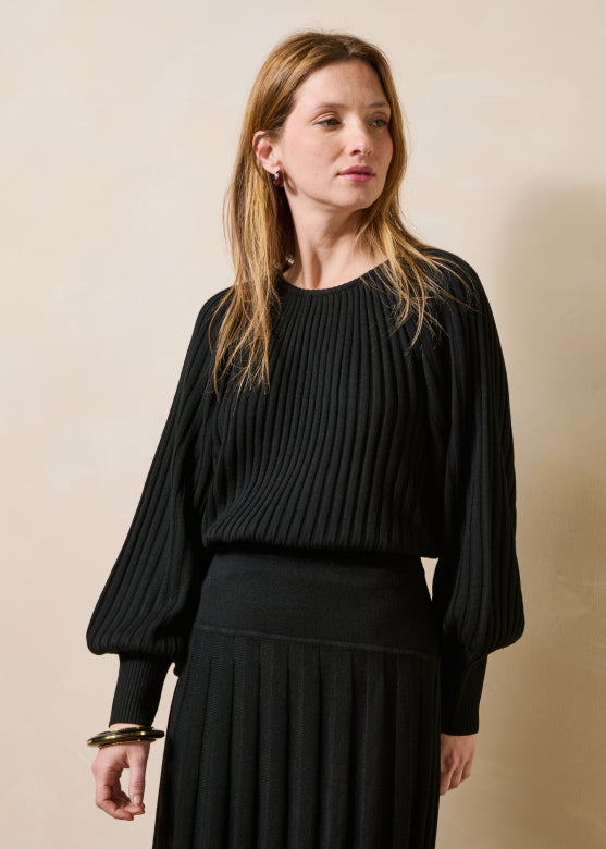 Gela Pleated Knit Jumper in BLACK