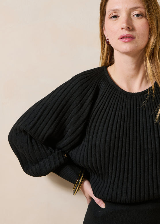 Gela Pleated Knit Jumper in BLACK